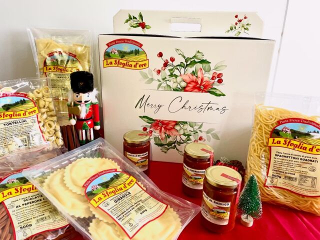 Box Big 🎁
Valore 💵: a partire da 30€

Vieni in negozio e scegli TU gli articoli che desideri 😍 Abbina i nostri formati a una delle nostre salse d’oro ✨ per un regalo unico e gustoso 😋 

Ti aspettiamo 📍
.
.
.
#pasta #pastafresca #box #giftbox #eatpasta #giftideas #pastalover #pastalovers #pastaproduction #pastamaker #pastafattoincasa #artigianato #qualità #natale #regalipersonalizzati #regalidinatale #pastificio #dal1998